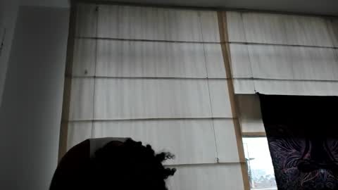 elizabeth  ju   online show from February 6, 10:00 pm