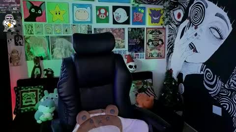    rawr   Anne Independent model      online show from December 20, 10:36 pm