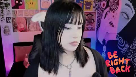    rawr   Anne Independent model      online show from January 13, 1:44 am