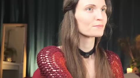 yulla dao online show from February 10, 6:00 pm