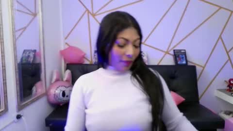 yvanna__smith online show from February 3, 4:10 am