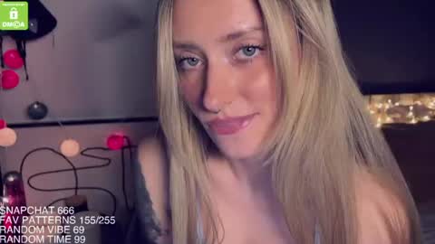 The Queen Bitch of the United Kingdom online show from July 7, 7:09 am