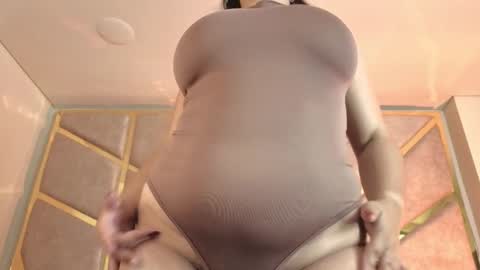 Claire  online show from December 17, 8:24 pm