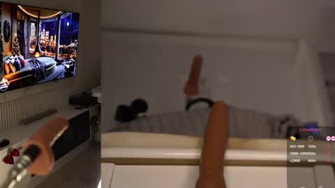 zana online show from February 10, 6:00 pm