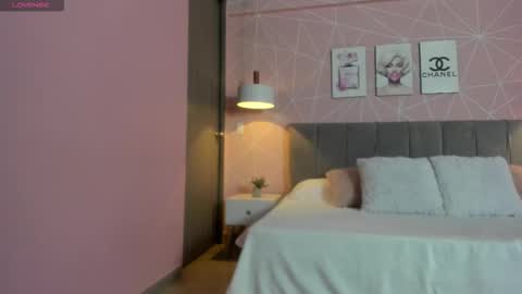 Zara Sweet  online show from February 7, 1:37 pm