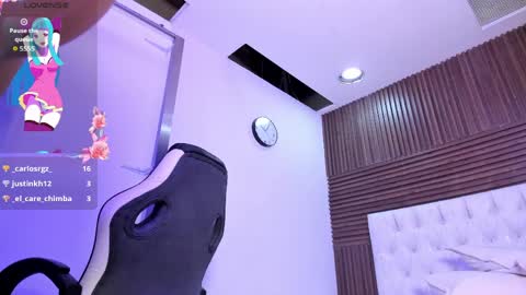 Zarina Waynne online show from March 31, 5:24 pm