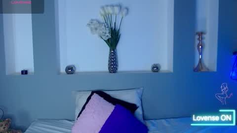 Karolyne online show from January 7, 6:33 pm