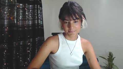 Snapshot of zero__o chatting on February 21, 8:05 pm ZERO online show from February 21, 8:05 pm