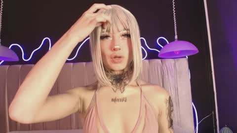 zhally_dee online show from March 30, 7:24 pm