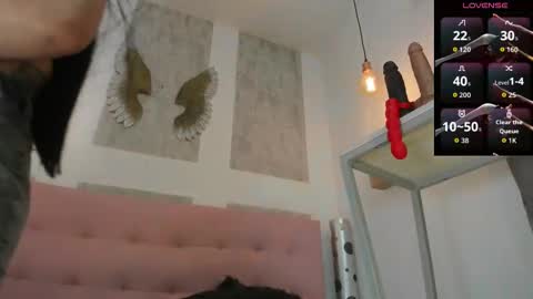 ZHAMIRA  ANDRES online show from February 26, 12:53 am