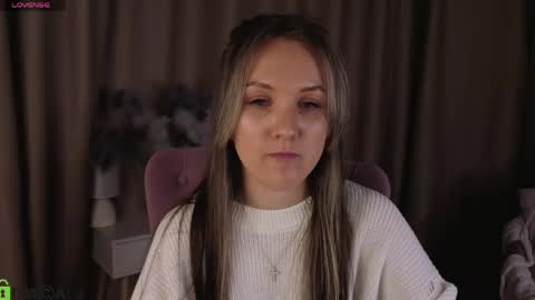 Zlata  Mon Tue Thu Fri Sun Sa GMT 3 0000pm - 0600pm  online show from May 13, 9:04 am