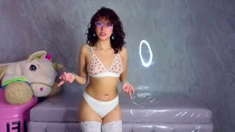 zoe_ch_ online show from June 28, 3:13 am
