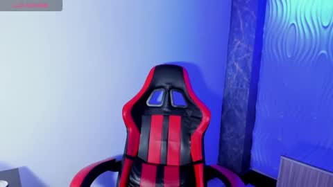 Z O E online show from October 23, 9:21 pm