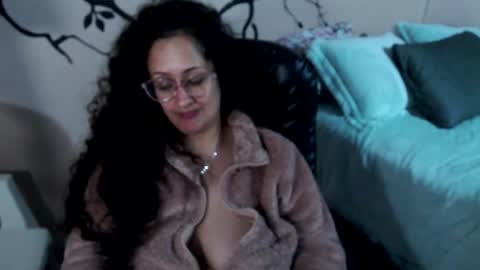 Zoe Koller online show from February 12, 11:50 pm