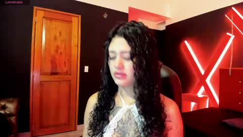 zoe  online show from June 2, 3:51 am