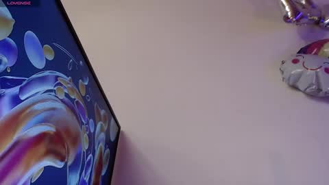 Zoe online show from December 2, 7:10 am