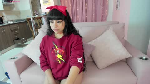 zoe_sullivan_ online show from January 16, 9:37 am