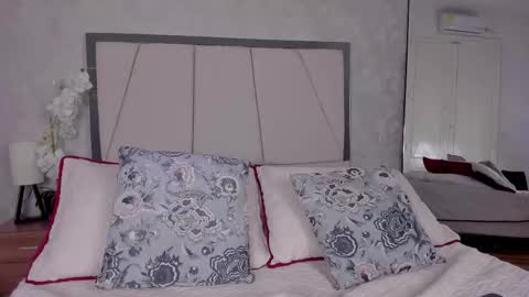 Zoe  online show from January 8, 9:41 pm