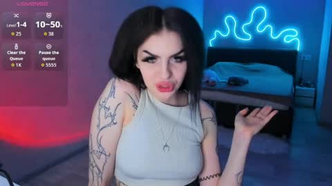 zoedrift online show from April 6, 5:14 pm