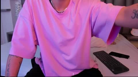 Zoe Krug online show from March 27, 11:33 am