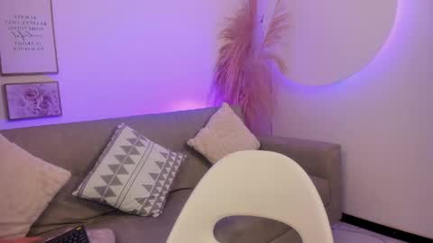 Zoey  online show from March 26, 12:29 pm