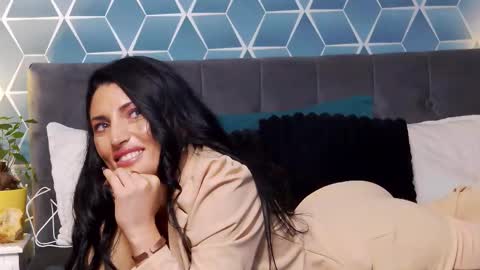 Zoey online show from November 28, 10:02 pm