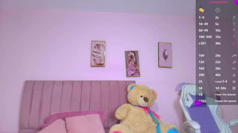 Zoe online show from March 21, 11:59 am