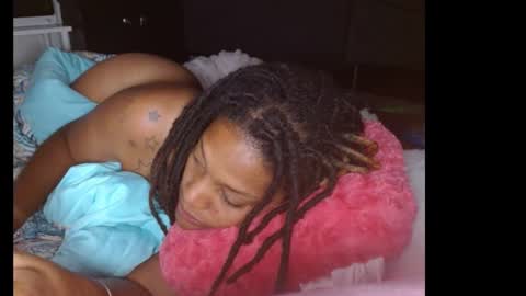 zuriluxe45 online show from September 25, 3:05 am