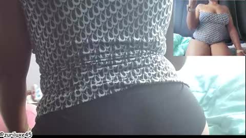 zuriluxe45 online show from October 16, 7:38 pm