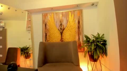 ZURY online show from May 14, 12:00 pm
