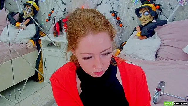 Snapshot of TinaBrook chatting on October 16, 4:15 am TinaBrook online show from October 16, 4:15 am
