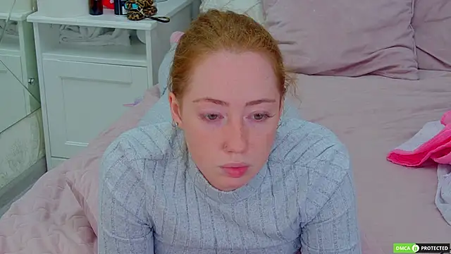 Snapshot of TinaBrook chatting on September 17, 4:10 am TinaBrook online show from September 17, 4:10 am