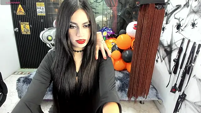 criss 21  online show from October 27, 8:25 pm