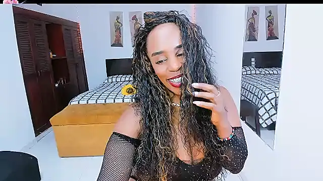 TAYLORR778 online show from October 25, 6:48 pm