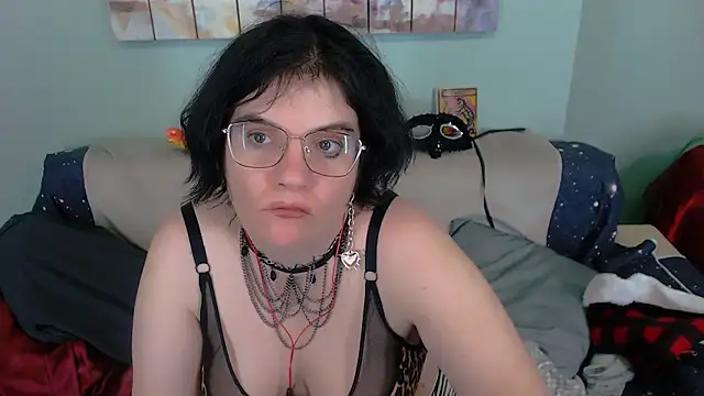 EverlyRays online show from December 21, 4:11 pm