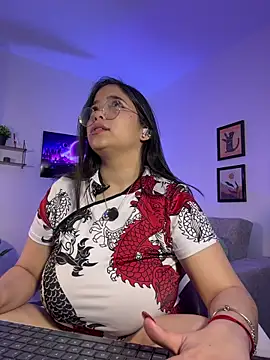 tati reyess online show from January 12, 12:32 pm