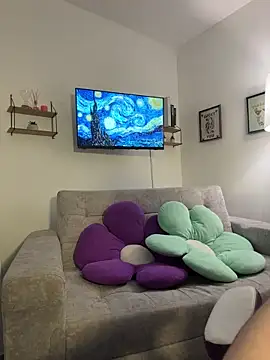 tati reyess online show from June 3, 11:44 am