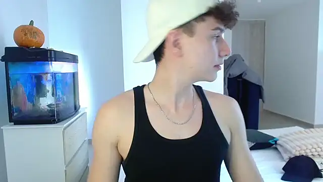 adrian morelly online show from October 28, 8:14 pm