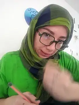 Yashira Jaziri online show from November 6, 8:37 pm