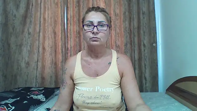 PussyEvely online show from May 28, 9:07 am
