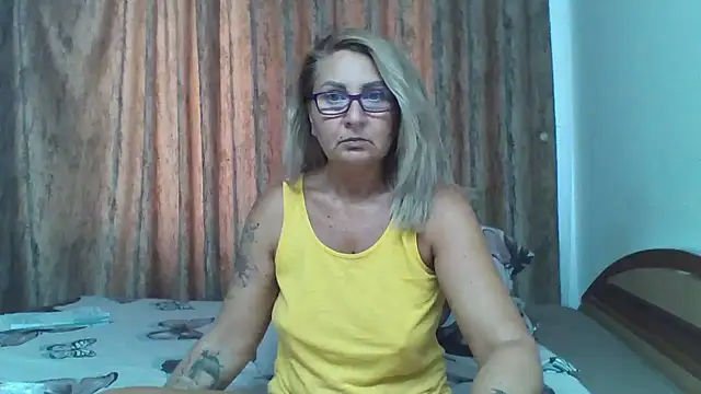 PussyEvely online show from June 18, 12:43 pm