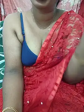 Snapshot of Malluivaniya chatting on October 27, 6:24 pm Malluivaniya online show from October 27, 6:24 pm