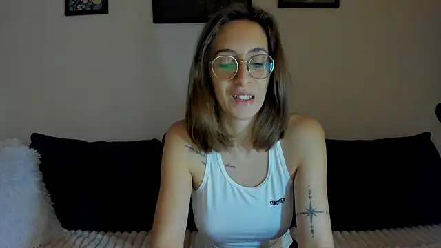 DesireMore90 online show from January 14, 10:15 pm