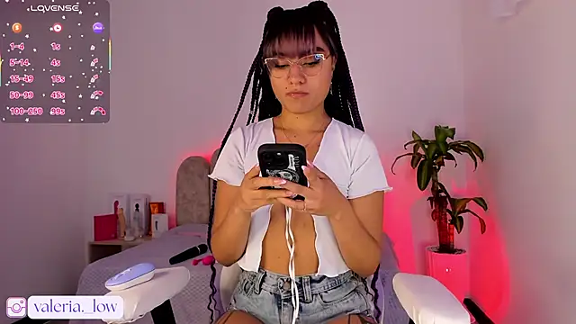 Snapshot of nahia_low chatting on September 25, 4:44 am nahia low online show from September 25, 4:44 am