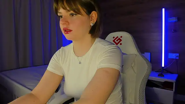 Elizabeth Hottie  online show from April 17, 11:51 pm