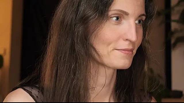 yulladao online show from October 4, 6:56 pm