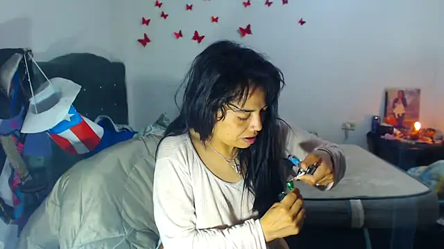 Snapshot of AmaraRoberts420 chatting on October 5, 6:57 pm AmaraRoberts420 online show from October 5, 6:57 pm
