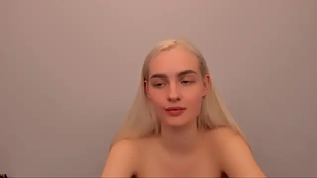 OliviaKisss online show from December 19, 10:13 pm