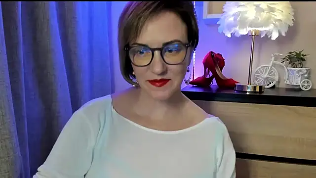 feliziaDesire online show from October 6, 1:06 pm