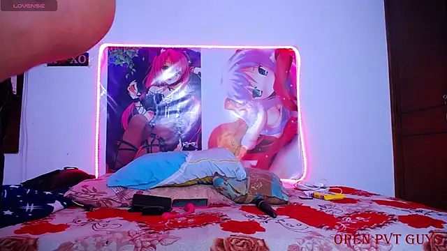 AntonellaAndMao online show from April 14, 3:17 am